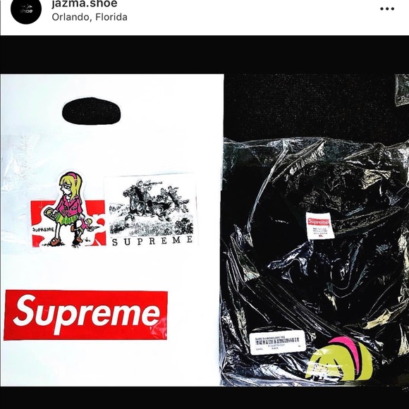 Supreme Suzie Switchblade Black Tee Size XL - Picture 2 of 3